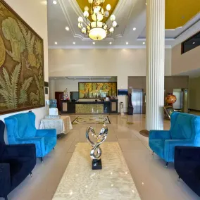 Kingdom Hotel - Reception
