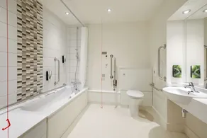 Premier Inn Douglas - Isle Of Man - Badeværelse