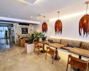 S´Estancia Suites - Rezeption