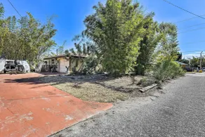Unique Nokomis Home ~ 2 Mi to Beach Access! - Interiør