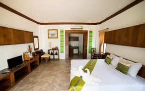 Rungnara pool villa - Chambre