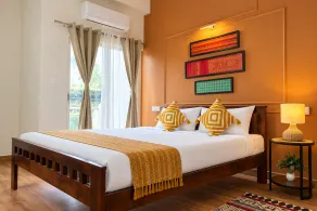 Niyor with Bathtub - by BeauMonde Boutique Suites - Room