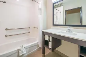 La Quinta by Wyndham Weatherford OK - Badeværelse