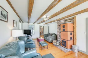 Charming Lovell Farmhouse - 17 Acres w/ Mtn Views! - Interiör