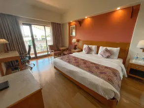 Acron Candolim Regina - Room
