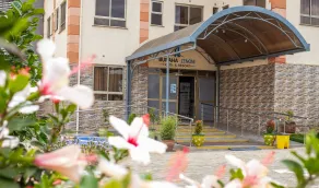 Buraha Zenoni Hotel and Resort - Interior entrance
