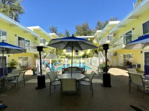 Magic Castle Hotel - Piscine