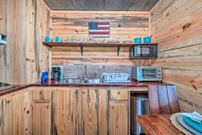 Updated Studio Cabin in Ozark w/ Yard & Mtn View - Interiør