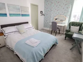 112 Balmoral Road - Room