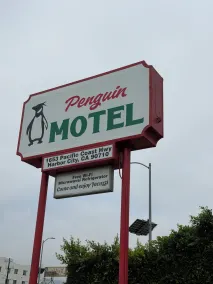 Penguin Motel - Verschiedenes