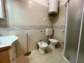 Apartment For 5 - Ac - Terrace - Swimming Pool - Badrum