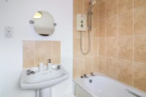 Widgeon - Bathroom