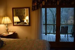 Wildwood River Retreat - Camera