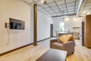 Step-free Cashton Apartment: Steps to Downtown! - Innenbereich