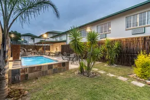 Hotel Savoy and Conference Centre - Pool