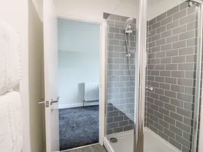 The Loft at The George - Bathroom