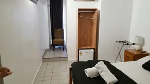 Airlie Waterfront Accomodation - Hostel - Camera