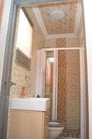 Emirates Garden Lodge - Bathroom