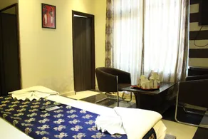Hotel Shagun Residency Behror - Room