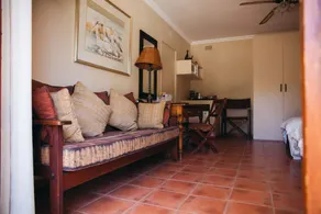 Claires of Sandton Luxury Guest House - Værelse