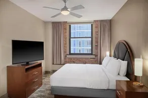 Homewood Suites by Hilton Grand Rapids Downtown - Chambre