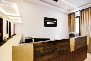Super OYO Townhouse Oak Ratanpur Panki - Lobby