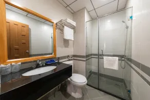 Yen Nam Hotel Hoang Van Thu - Bathroom