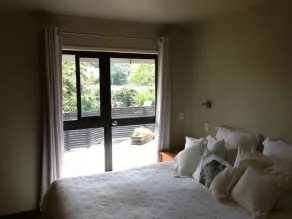 Tawharanui Lodge - Zimmer