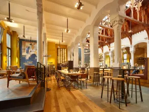 Post-Plaza Hotel & Grand Café - Restaurant