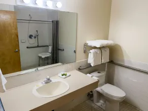 Sisters Inn & Suites - Bad