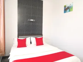 OYO 89457 682 Lodge - Quarto