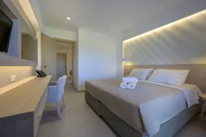 Mythos Suites Hotel - Quarto