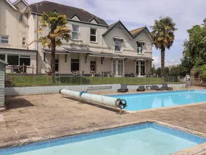 27 Fernhill Heights - Pool