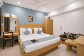 Ashish Palace - A City Centre Hotel - Quarto