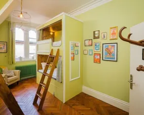 Mrs Potts Hostel - Room