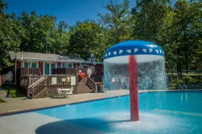 PA Dutch Country RV Resort - Caravan Park - Pool
