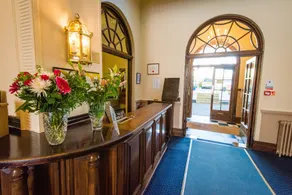 Abbey Lawn Hotel - Reception