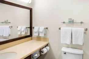Best Western Thompson Hotel & Suites - Badeværelse