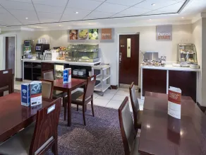 Holiday Inn Express Glenrothes by IHG - Restaurant