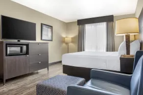 BEST WESTERN PLUS Saint John Hotel & Suites - Chambre