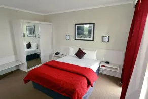 Isa Hotel - Habitación