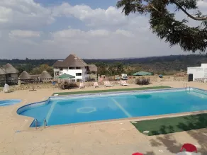 Falls View Resort Nabuyole - Piscine
