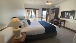 Grand Arden Monaco Nelson - Vue de la chambre