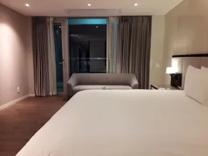 Ramada Suites by Wyndham Geoje - Room
