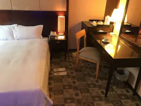 Gin Lon Lake motel - Room