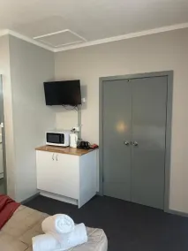 Dawson Motel - Room