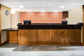 AmericInn by Wyndham Menomonie - Réception