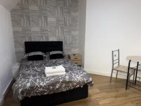 Hills View Apartments - Room