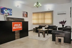 Jolie Suites - Réception