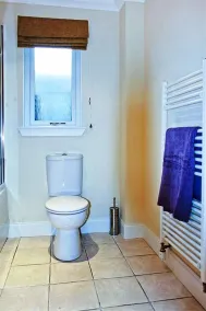 Hillview House Hostel Inverness - Bathroom